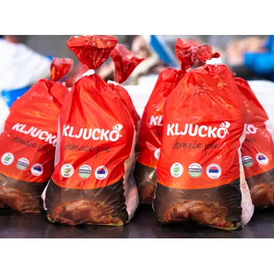 Pileca Krila Sveza Cmana