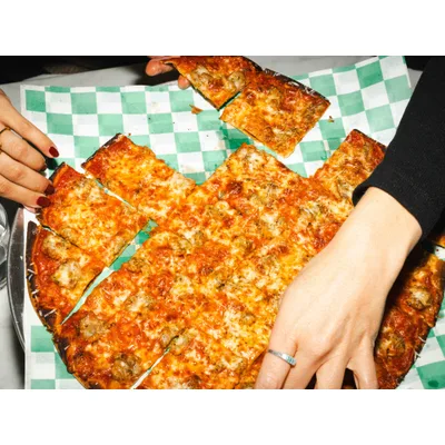 Kob.Pilec.Pizza File Omot