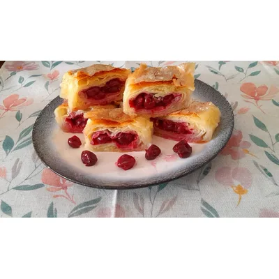 Pita Sa Visnjama Kovacevic 100 g