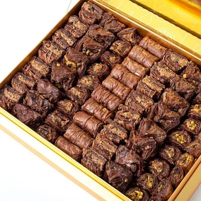 Kolac Rolnica Baklava ( Orasi, Cokolada) 150 g